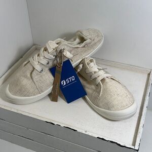 STQ Women's Cream Sneakers